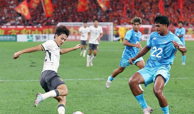 国足在争小, img, 争取在定位